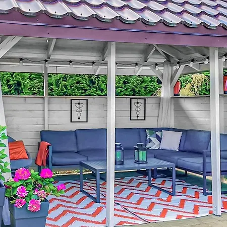 2 Bedroom Gorgeous In Grzybowo Vakantiehuis Grzybowo (West Pomeranian)